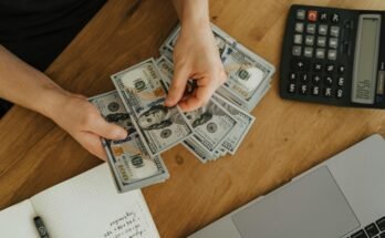 Best Passive Income Streams Online: 10 Scalable Methods to Earn in 2025